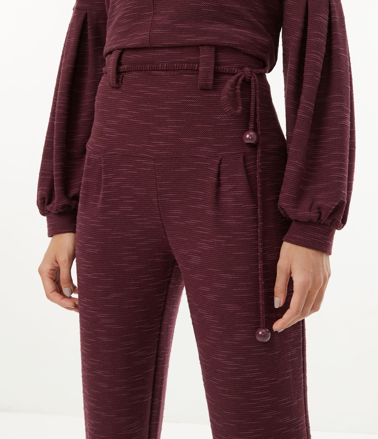 Calça Jogger em Malha Flamê Texturizada com Pala Larga Vermelho 4