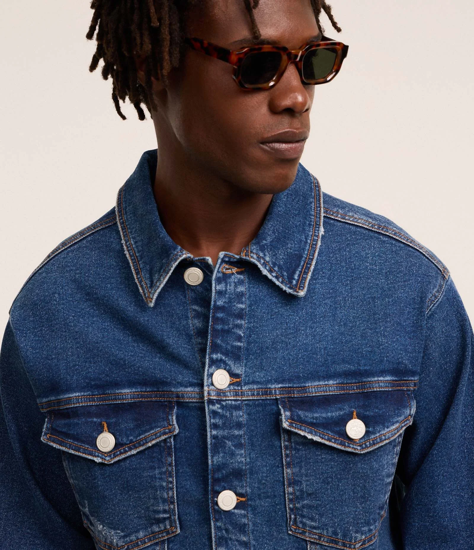 Jaqueta Trucker em Jeans com Bolsos Azul 7