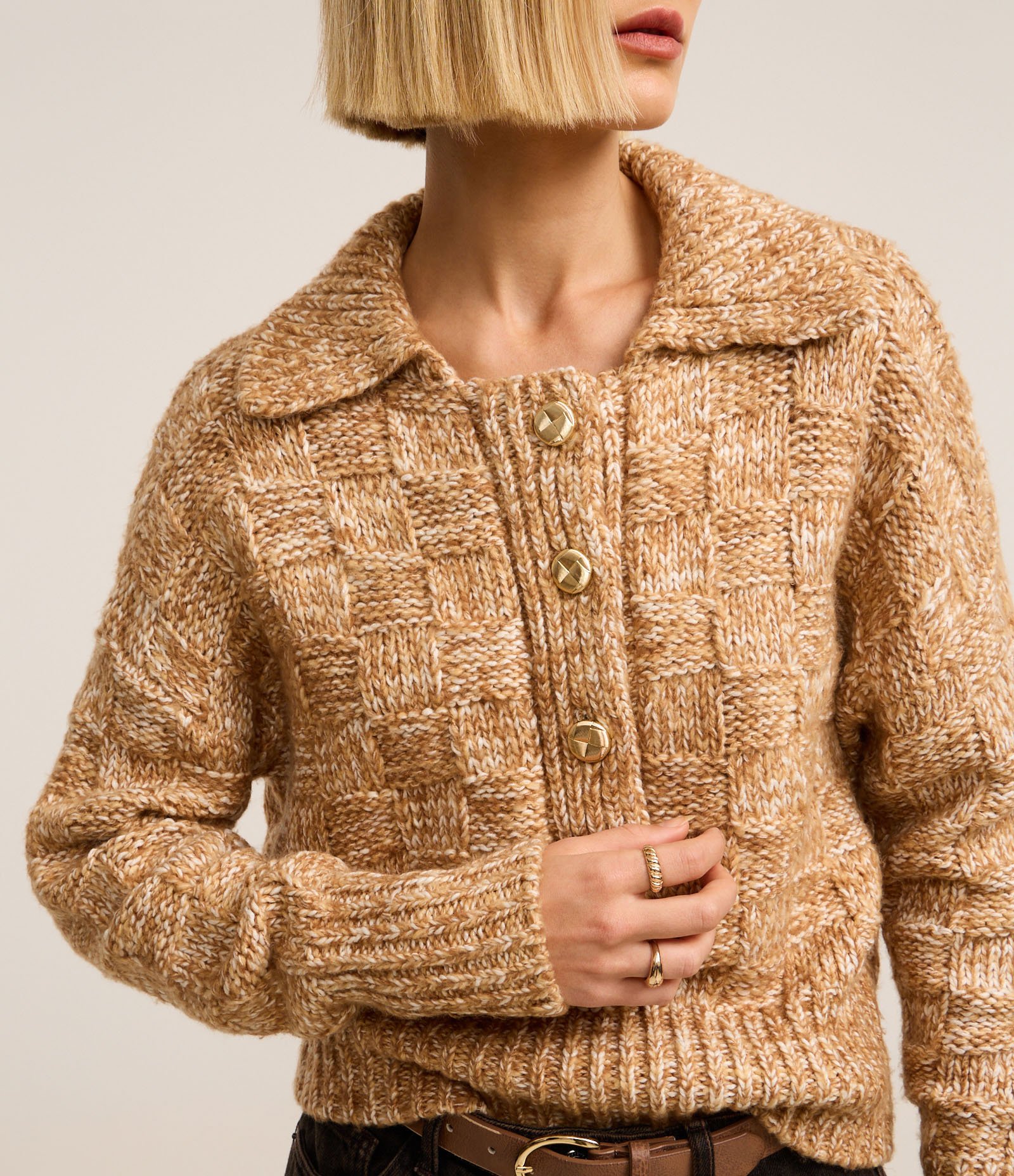 Suéter em Tricô com Gola e Botões Laranja 4