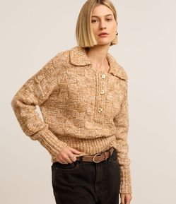 Suéter em Tricô com Gola e Botões