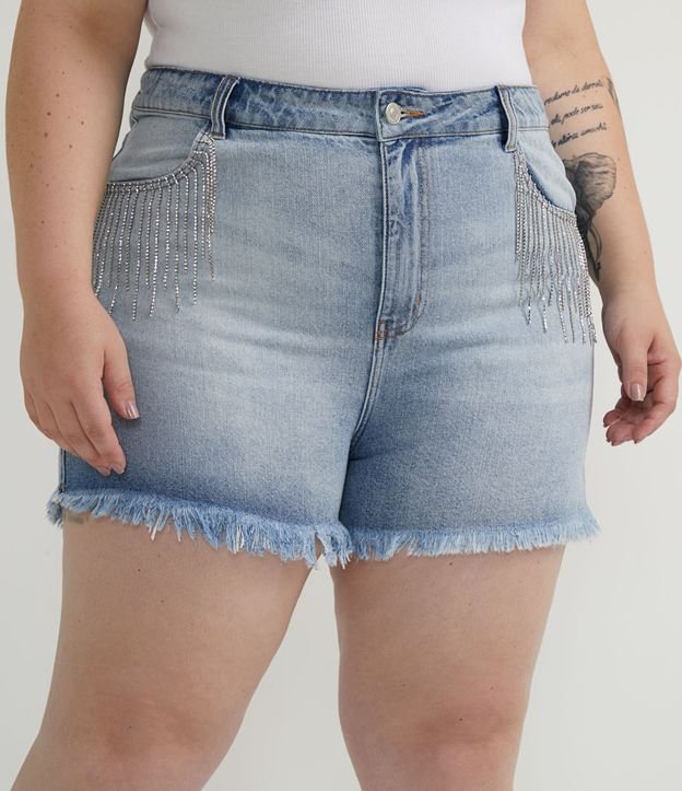 Short Boyfriend Jeans com Strass Aplicados Curve & Plus Size