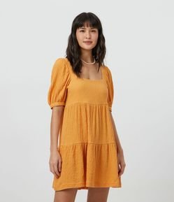 Vestido Curto em Viscose Texturizado com Manga Bufante