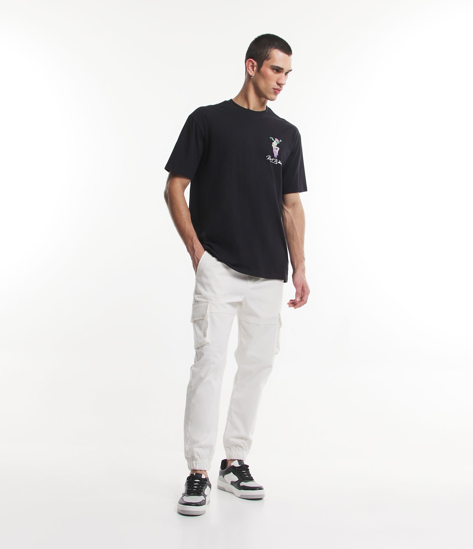 Calça Jogger Cargo em Sarja com Cós Elástico e Barra Ajustada Off White 1