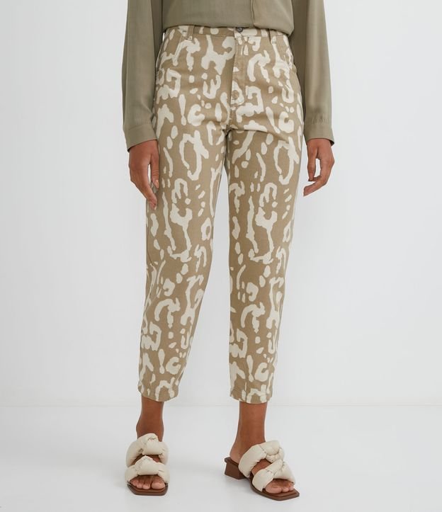 Calça Baggy em Sarja com Cintura Alta Estampada