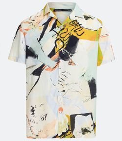 Camisa Slim em Viscose Manga Curta com Estampa Artística em Rabiscos