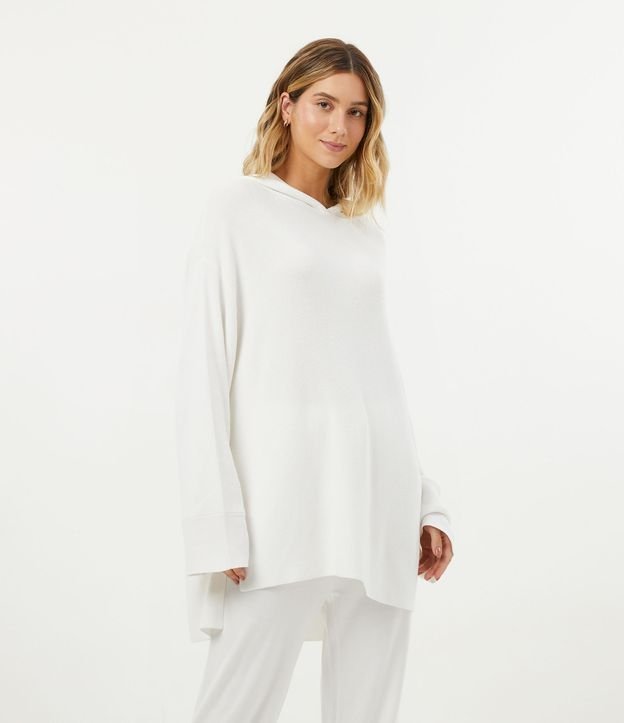 Blusa de Pijama Alongada em Viscose Canelada com Capuz
