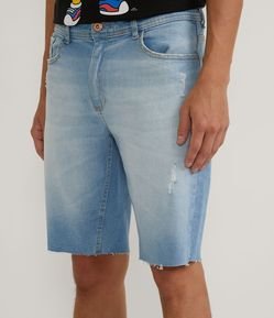 Bermuda Skinny em Jeans com Barra a Fio