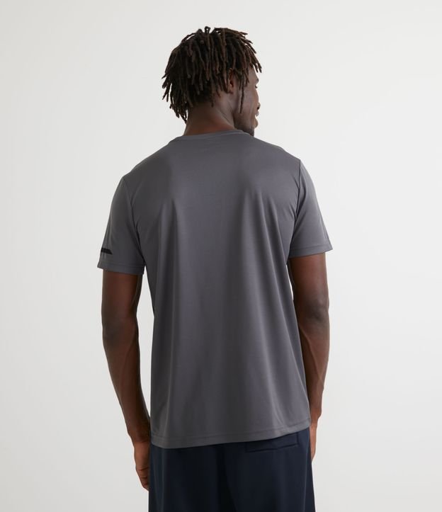 Remera Deportiva en Degradado Gris 2