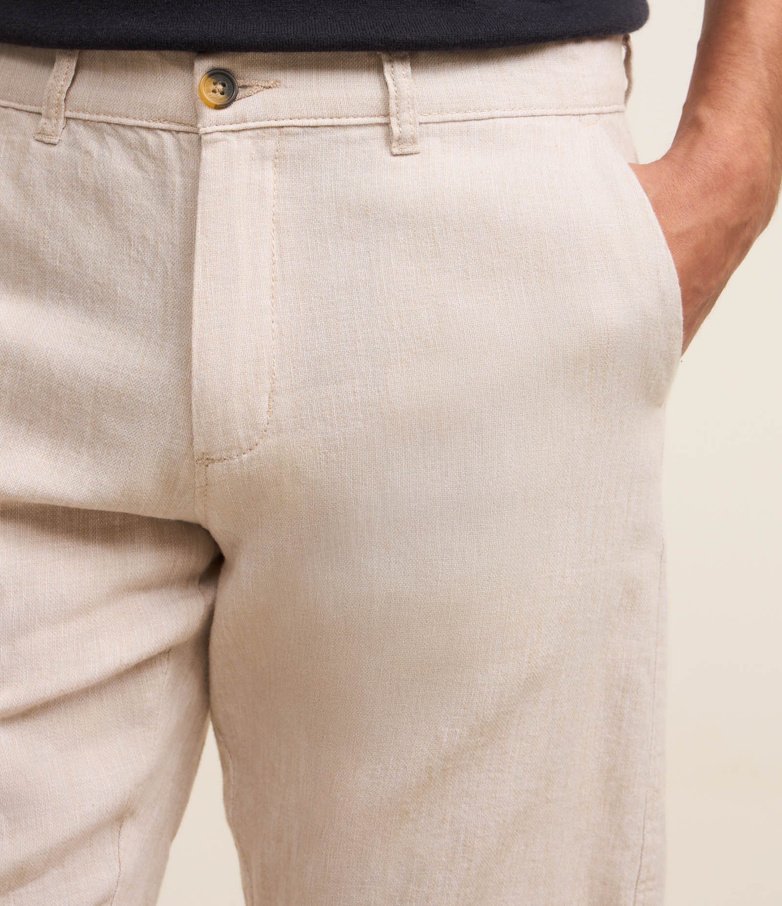 Bermuda Slim Texturizada em Linho com Algodão Crú 4