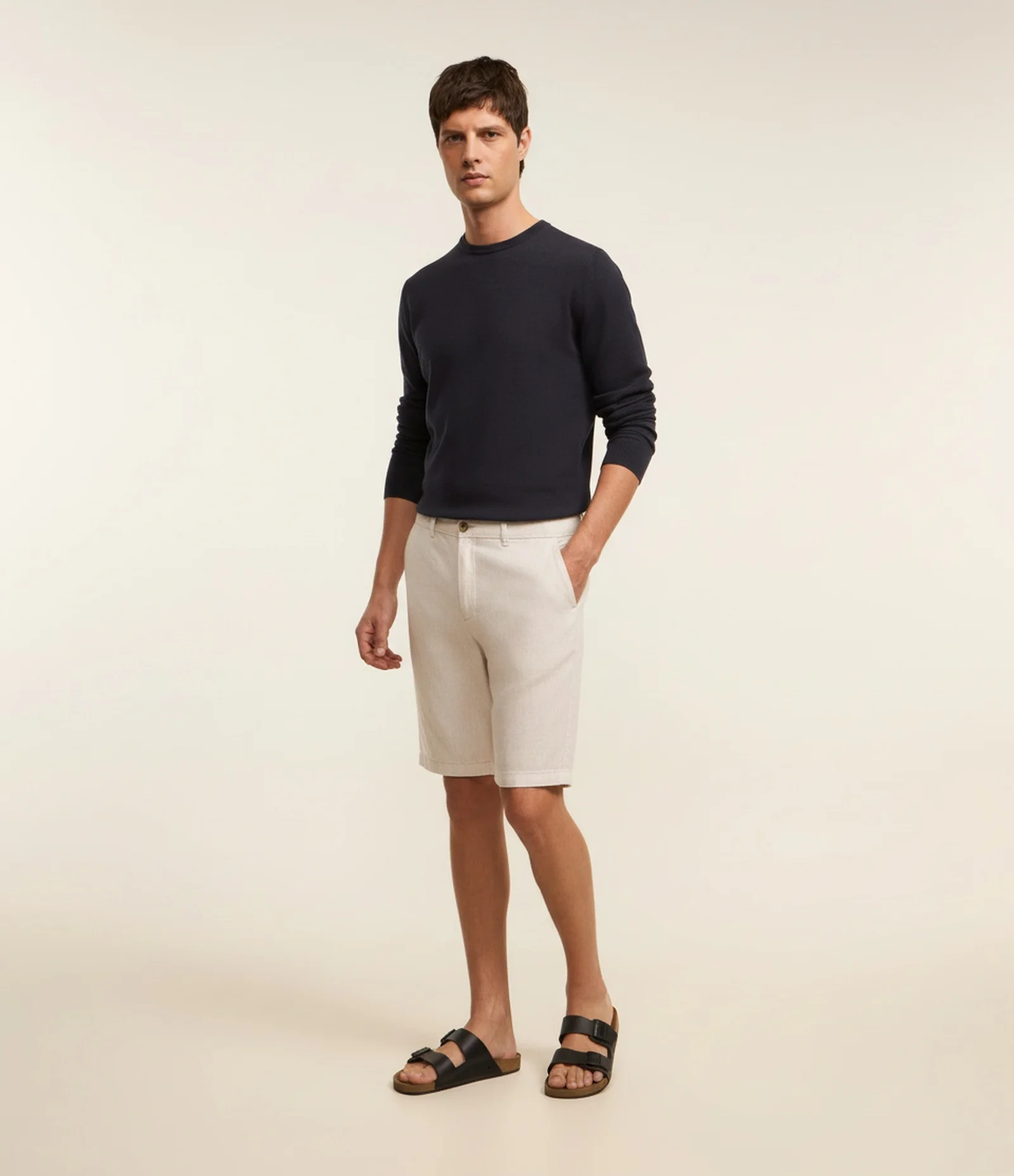 Bermuda Slim Texturizada em Linho com Algodão Crú 1