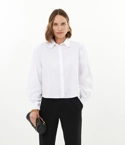 Camisa em Algodão com Manga Longa e Bordado na Gola