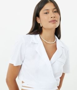 Camisa Cropped em Tricoline com Tiras para Amarração na Cintura