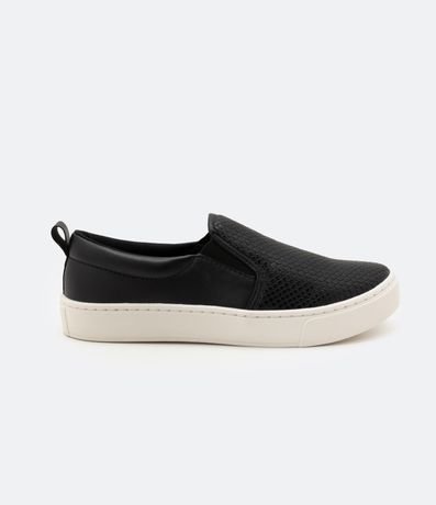 Tênis Slip on com Textura Croco e Puxador no Calcanhar Preto - Renner