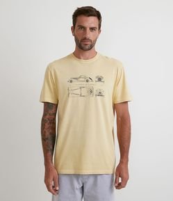 Camiseta Comfort Manga Curta com Estampa Carros Clássicos