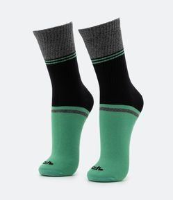 Meia Cano Alto com Detalhes em Listras e Blocos de Cor