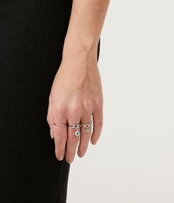 Kit 03 Anéis em Metal com Pendentes de Trevo Olho Grego e Pedrinha