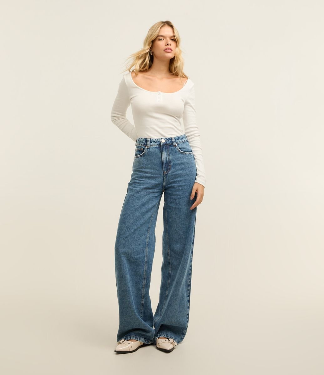 Calça Wide Leg Jeans com Cintura Alta e Pespontos Contrastantes Azul