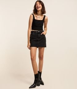 Saia Curta Jeans com Cintura Alta e Barra a Fio