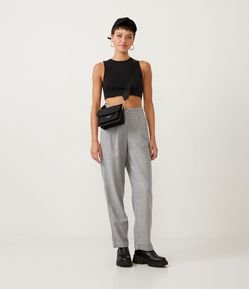 Calça Wide Leg Alfaiataria em Algodão com Pregas e Bolsos