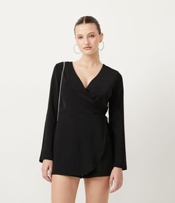 Macacão Alfaiataria em Crepe com Manga Longa e Short Saia