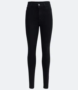 Calça Skinny Jeans com Cintura Alta e Bolsos