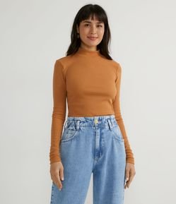 Blusa em Algodão com Manga Longa e Gola Alta