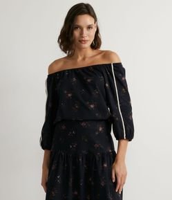 Blusa Bata em Tricoline com Manga Bufante e Estampa Floral