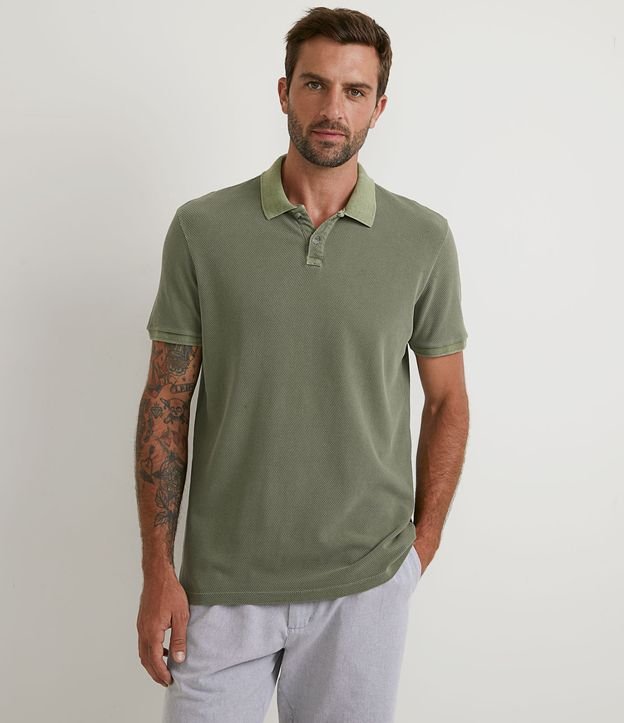 Polo Manga Corta con Lavado y Textura en Algodón Verde 1