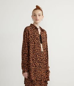 Camisa Alargada en Viscosa con Estampado Animal Print Jaguar