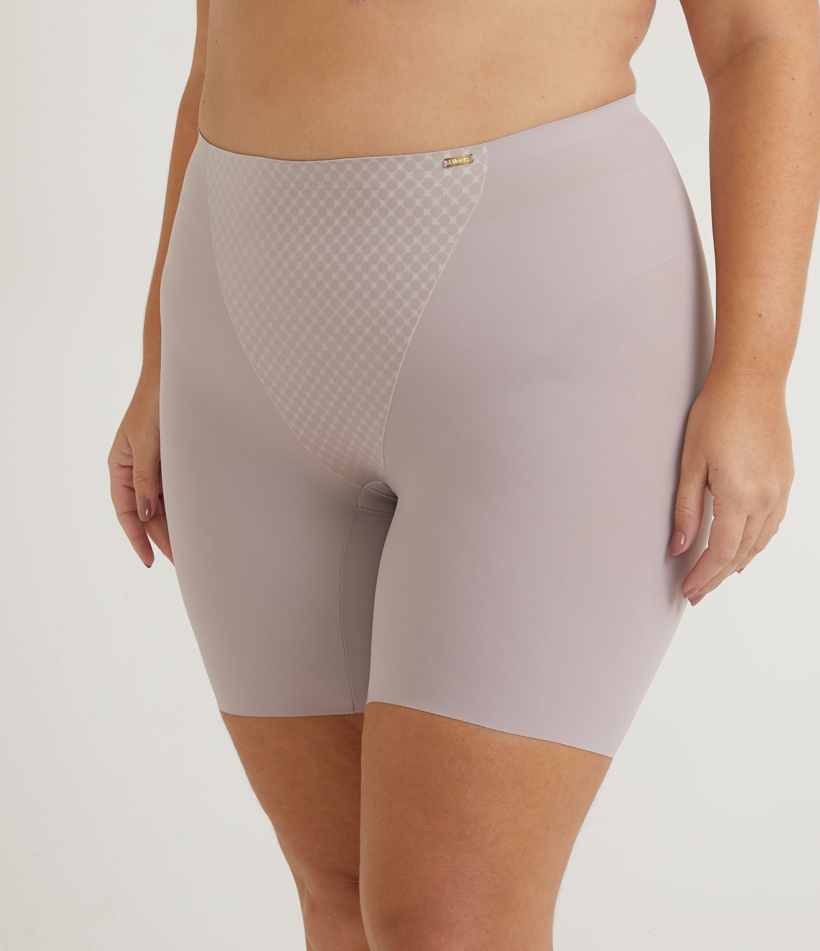 Bermuda Lingerie com Detalhe Frontal Curve & Plus SIze Bege 1