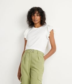 Blusa em Algodão com Manga Curta e Babados