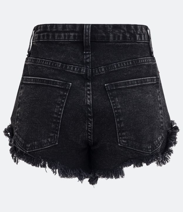 Short Hot Pants em Jeans com a Barra Desfiada Preto 7