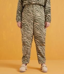 Calça Mom em Sarja com Estampa Animal Print Zebra Curve & Plus Size