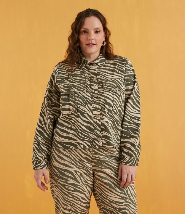 Jaqueta em Sarja com Estampa Animal Print Zebra Curve & Plus Size