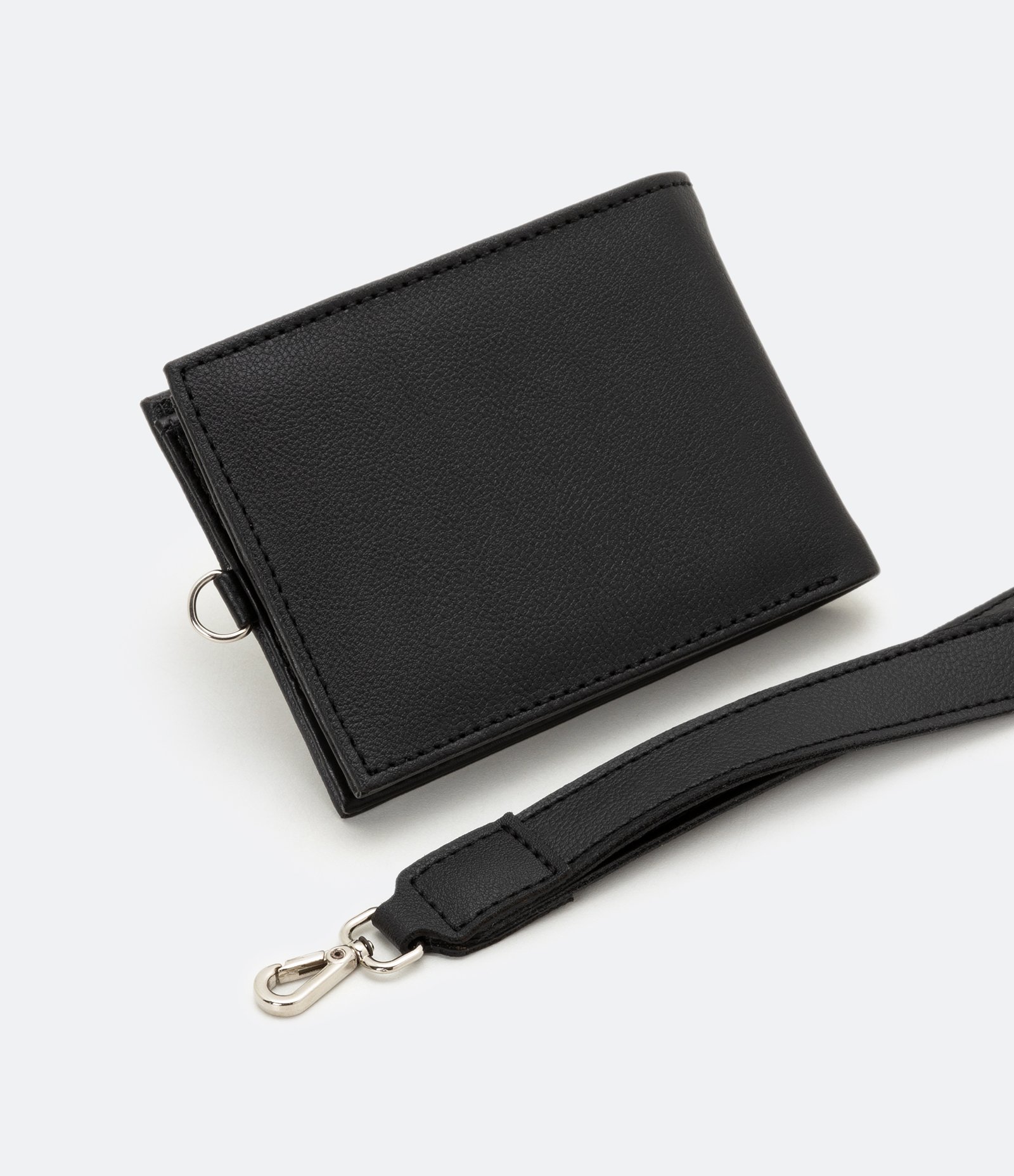 Carteira em Material Sintético com Alça Removível Preto 3