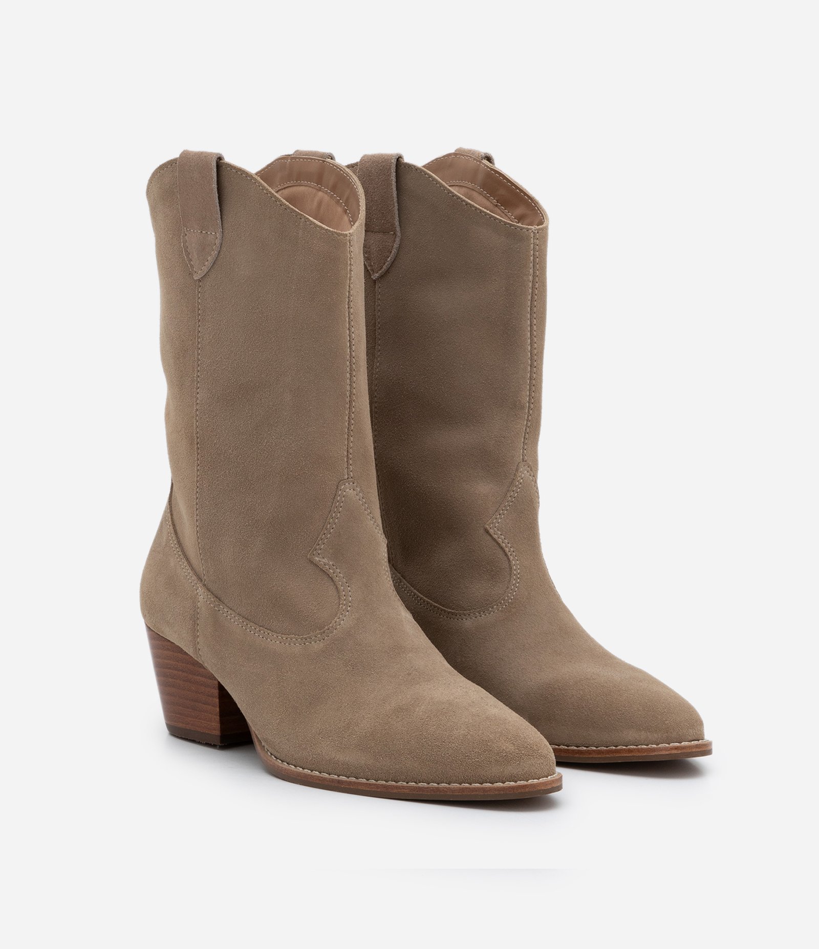 Bota Cano Médio Western com Bico Redondo Marrom 2