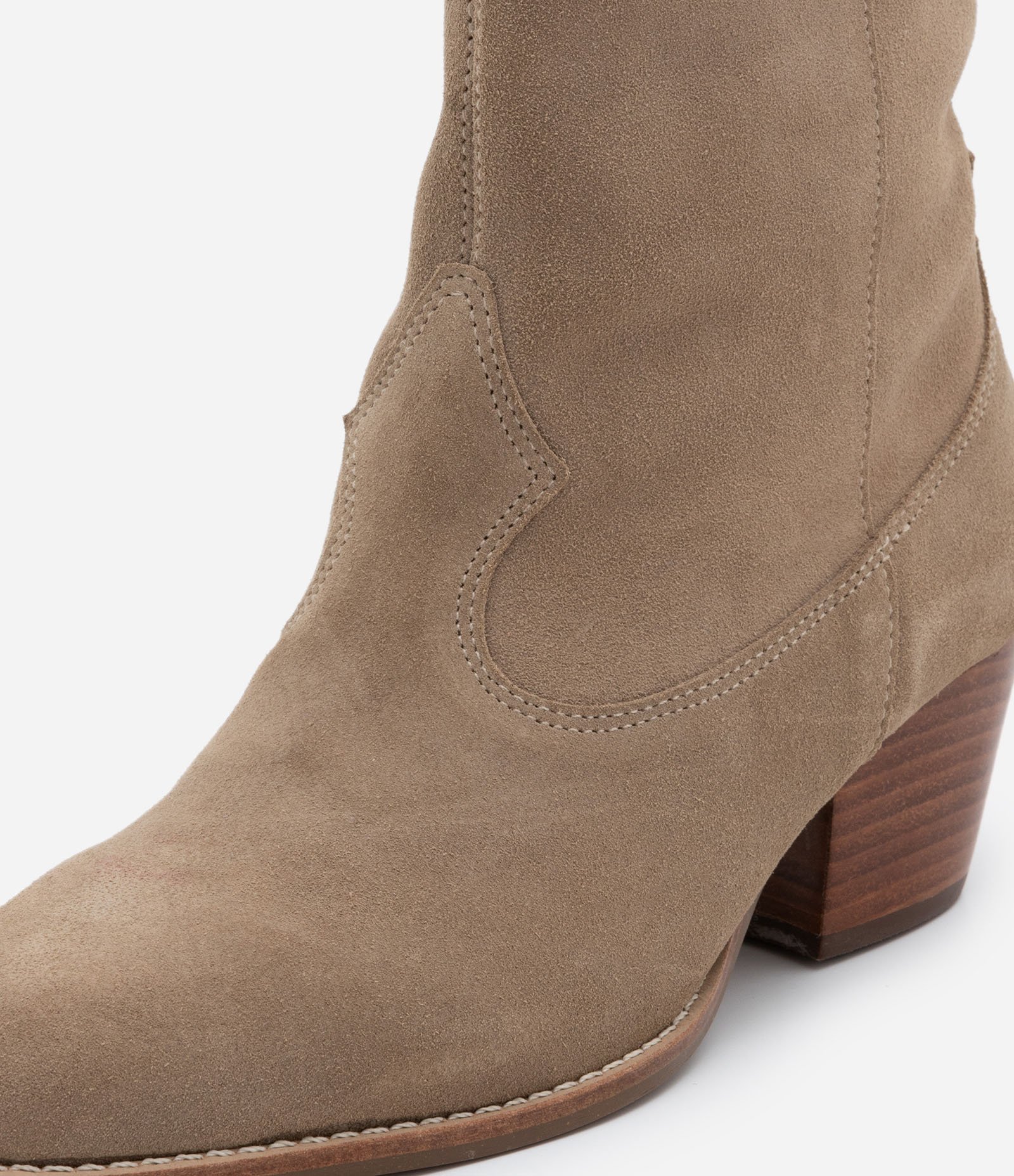 Bota Cano Médio Western com Bico Redondo Marrom 3