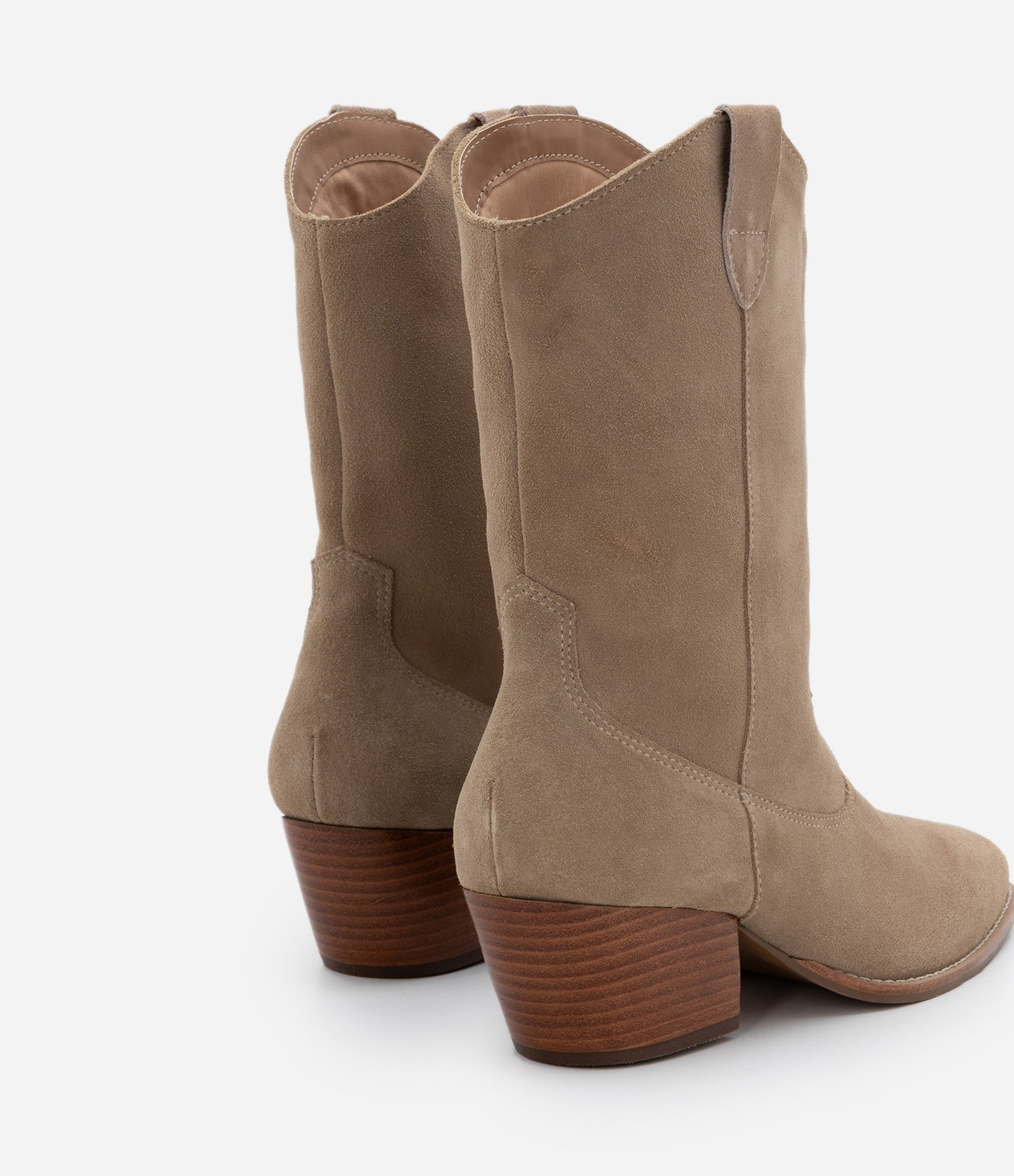 Bota Cano Médio Western com Bico Redondo Marrom 5