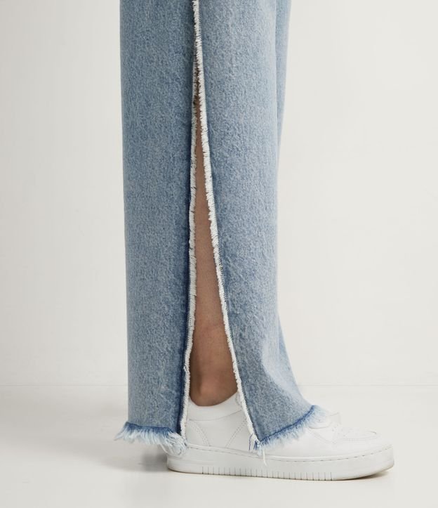 Pantalón Wide Leg Jeans con Abertura Lateral y Terminación Deshilachada Azul 4