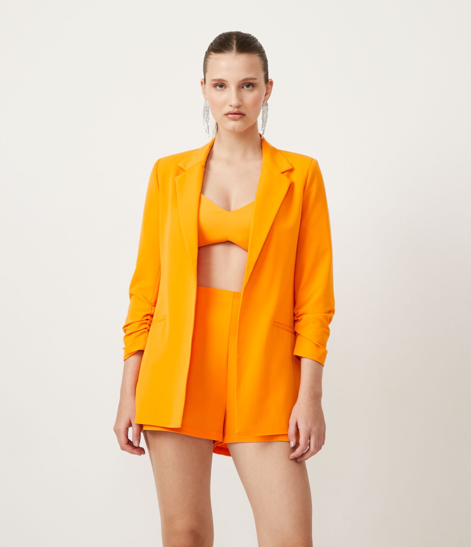 Blazer Alfaiataria Alongado em Crepe com Franzidos nos Punhos 1