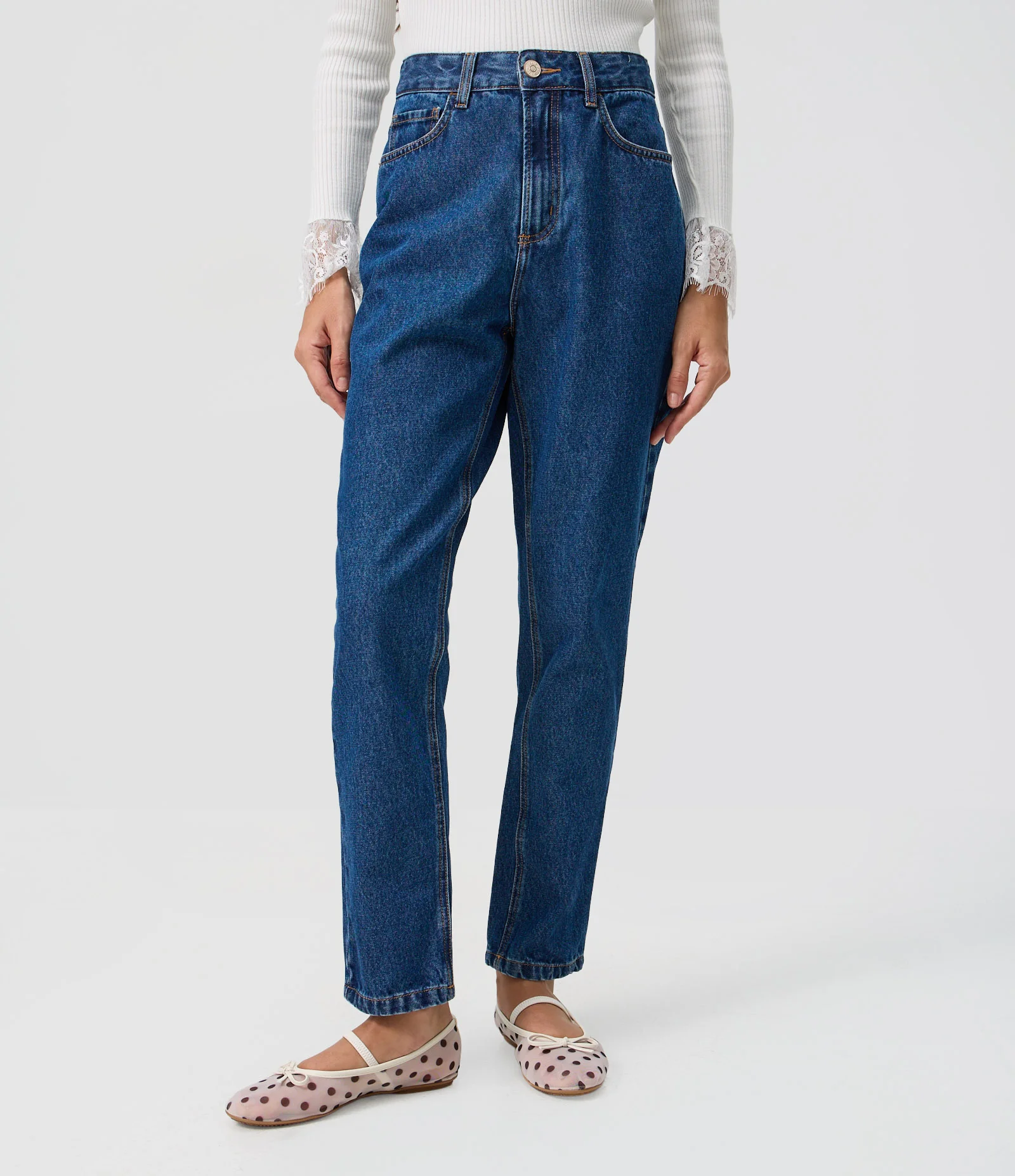 Calça Mom em Jeans com Cintura Alta e Costura Aparente Azul 2
