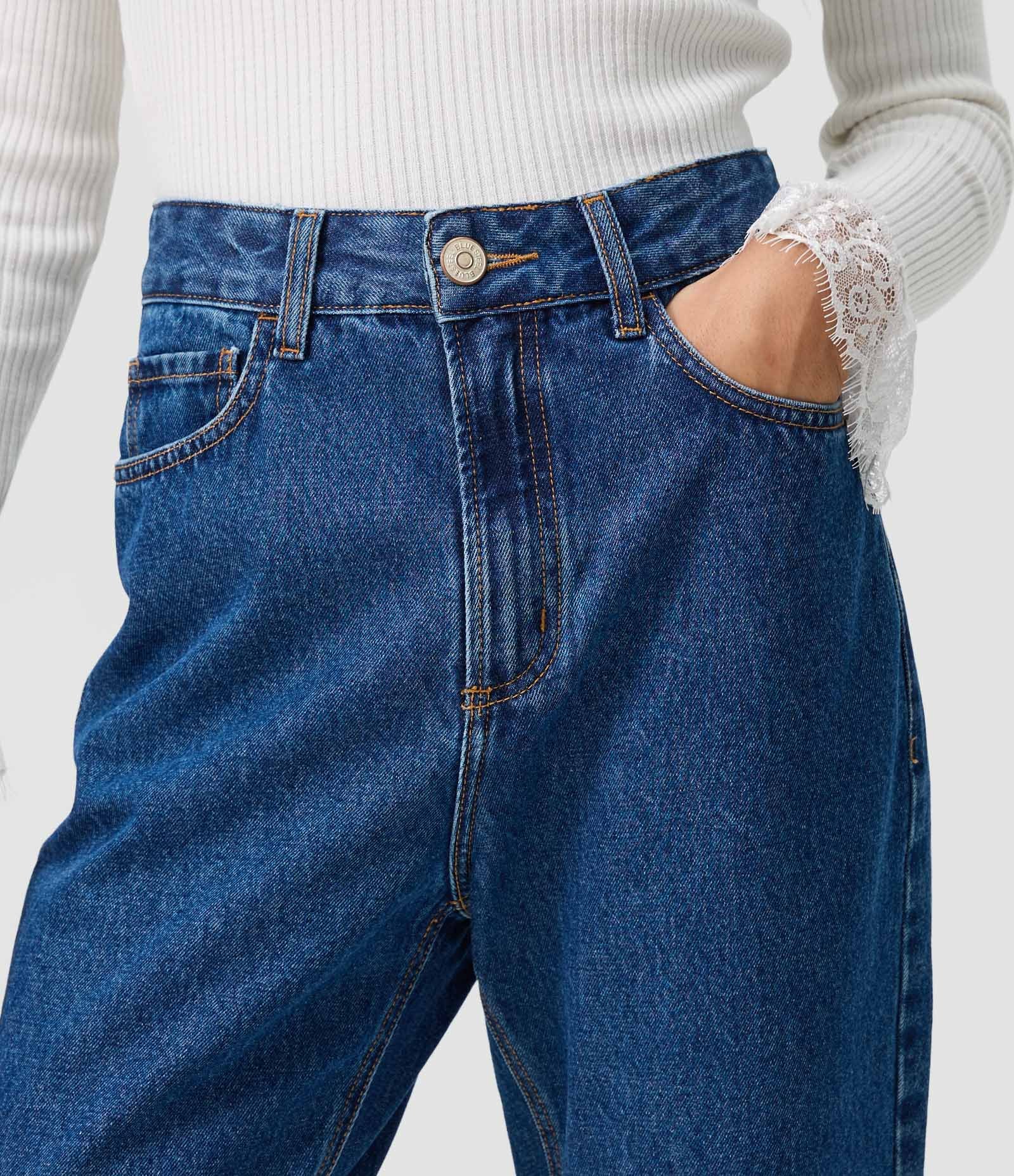 Calça Mom em Jeans com Cintura Alta e Costura Aparente Azul 3