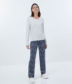 Pijama Longo em Viscolycra com Bordado e Estampa Animal Print Onça