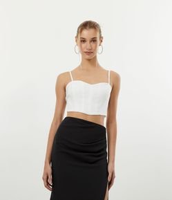 Blusa Regata Cropped em Crepe com Decote Coração