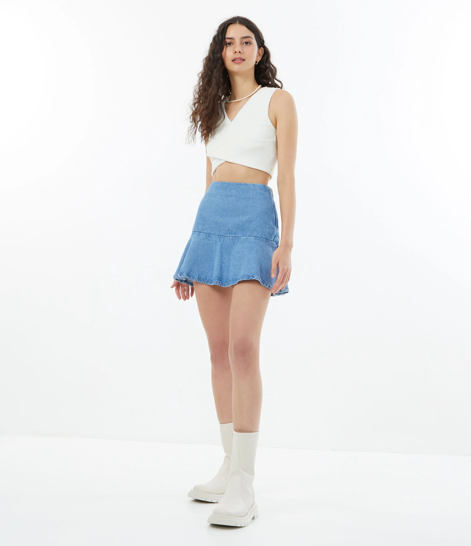 Blusa Regata Cropped Transpassada e Texturizada Branco 2