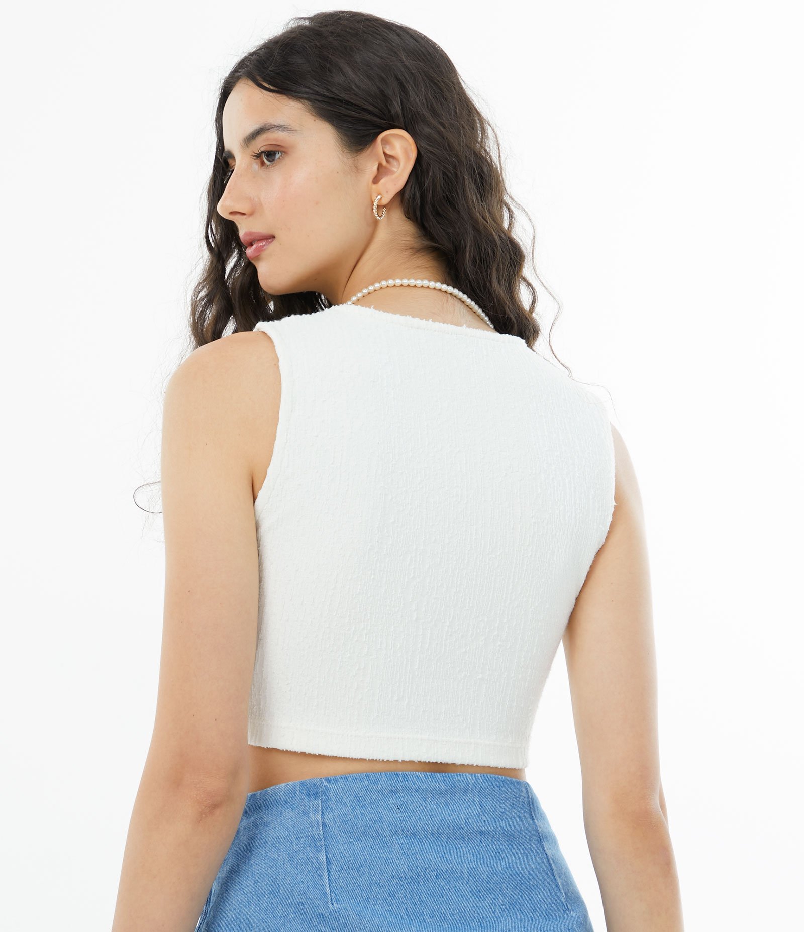 Blusa Regata Cropped Transpassada e Texturizada Branco 3