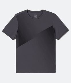 Camiseta Esportiva  Manga Curta com Estampa Degradê - Plus Size