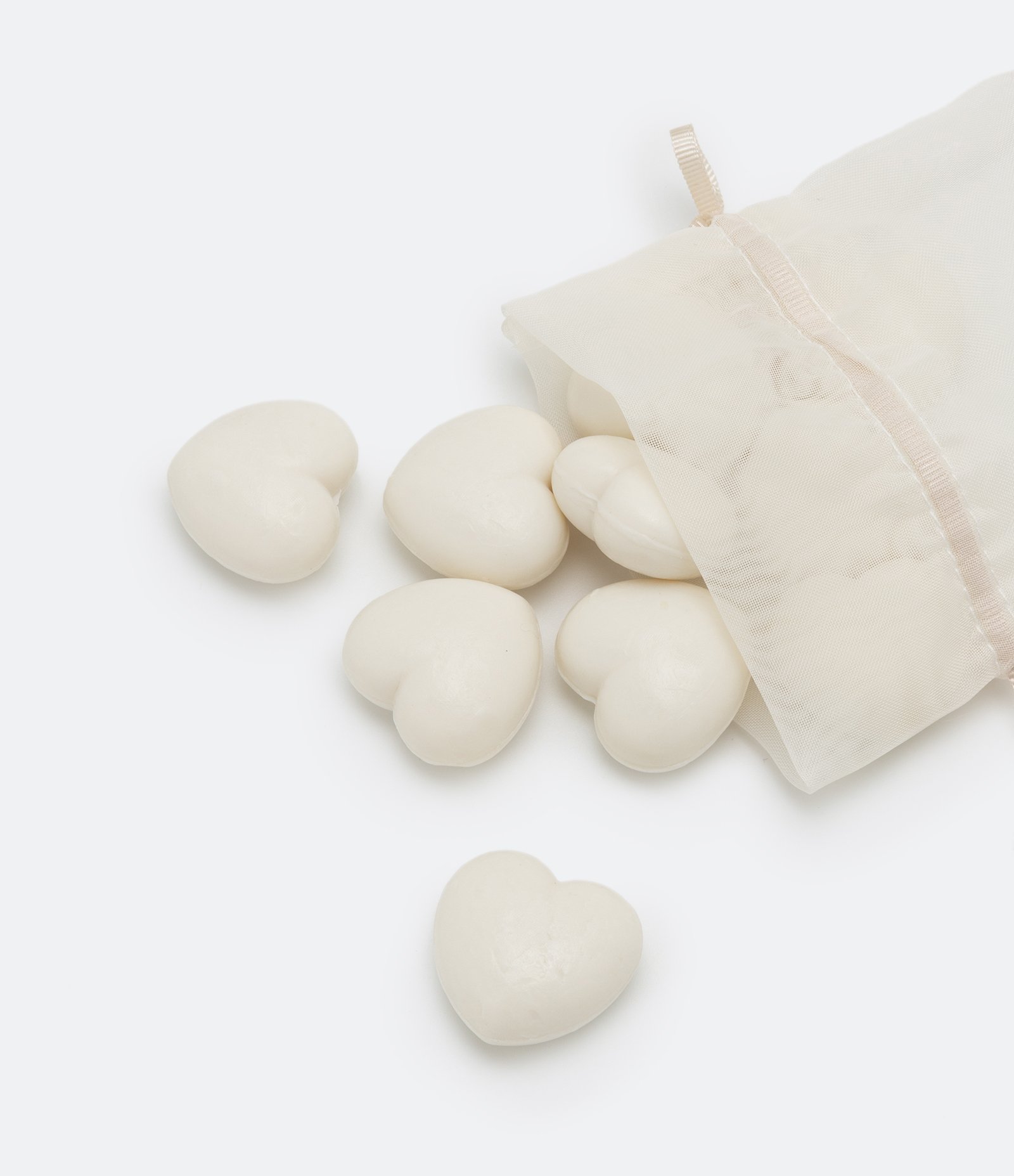 Sache de Organza com 10 Sabonetes Coração de 9g cada Alchemia U 2