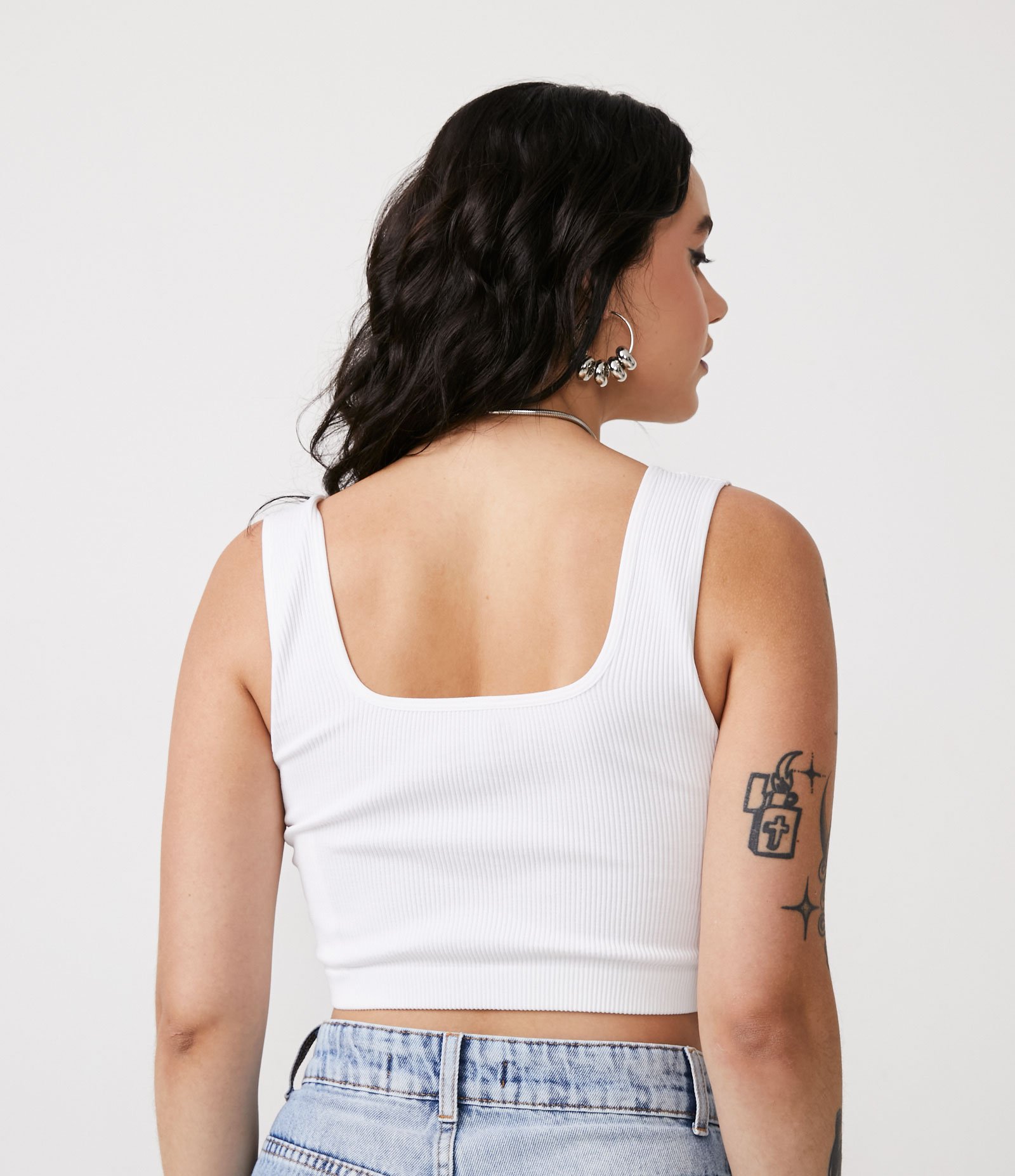 Blusa Regata Cropped Básica em Poliamida Canelada sem Costura 3