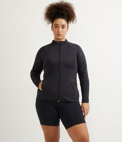 Jaqueta Esportiva em Poliamida com Recortes Curve & Plus Size